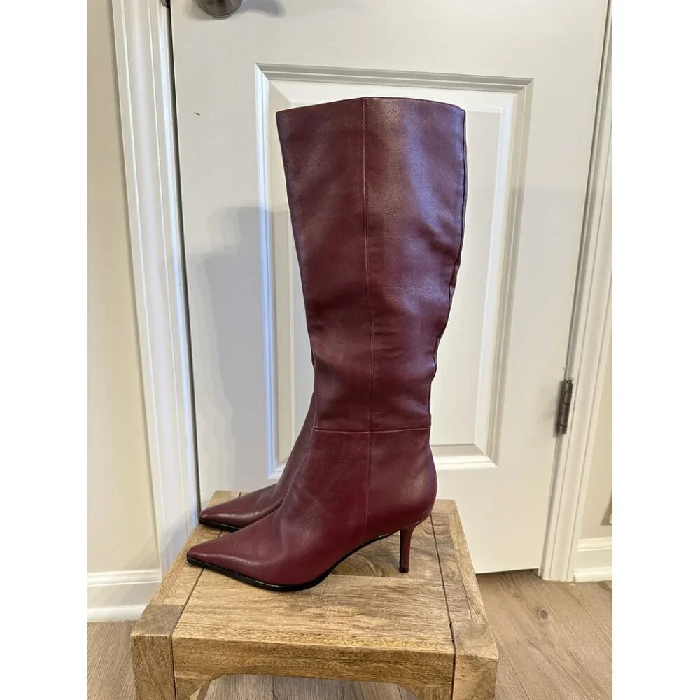 STEVE MADDEN Lingo Boot in Wine Size US 9.5